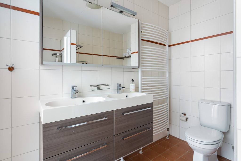 28. Eduard Künnekehof 21_53.jpg